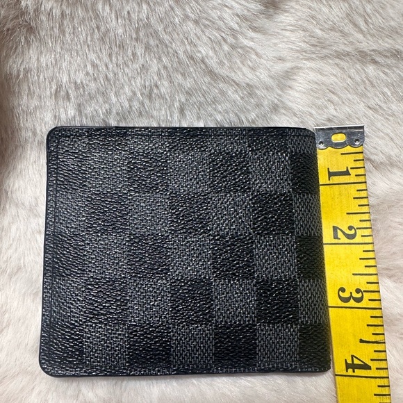 Louis Vuitton Black and Gray Checkered Wallet - Picture 7 of 7